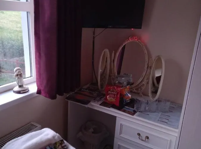 Bed & Breakfast Sessiagh House 3*